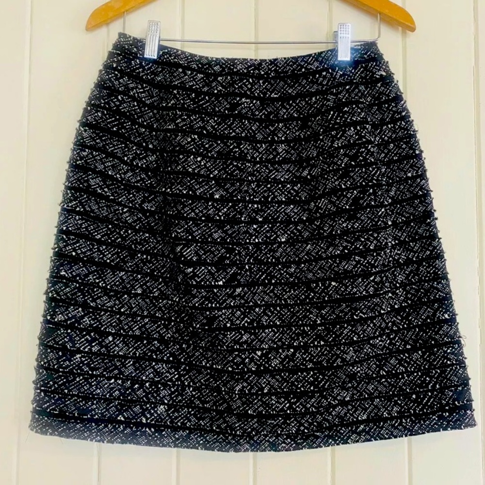 🌱 LISA HO Sz 6-8 Silk Black White Textured Skirt - Picture 1 of 6